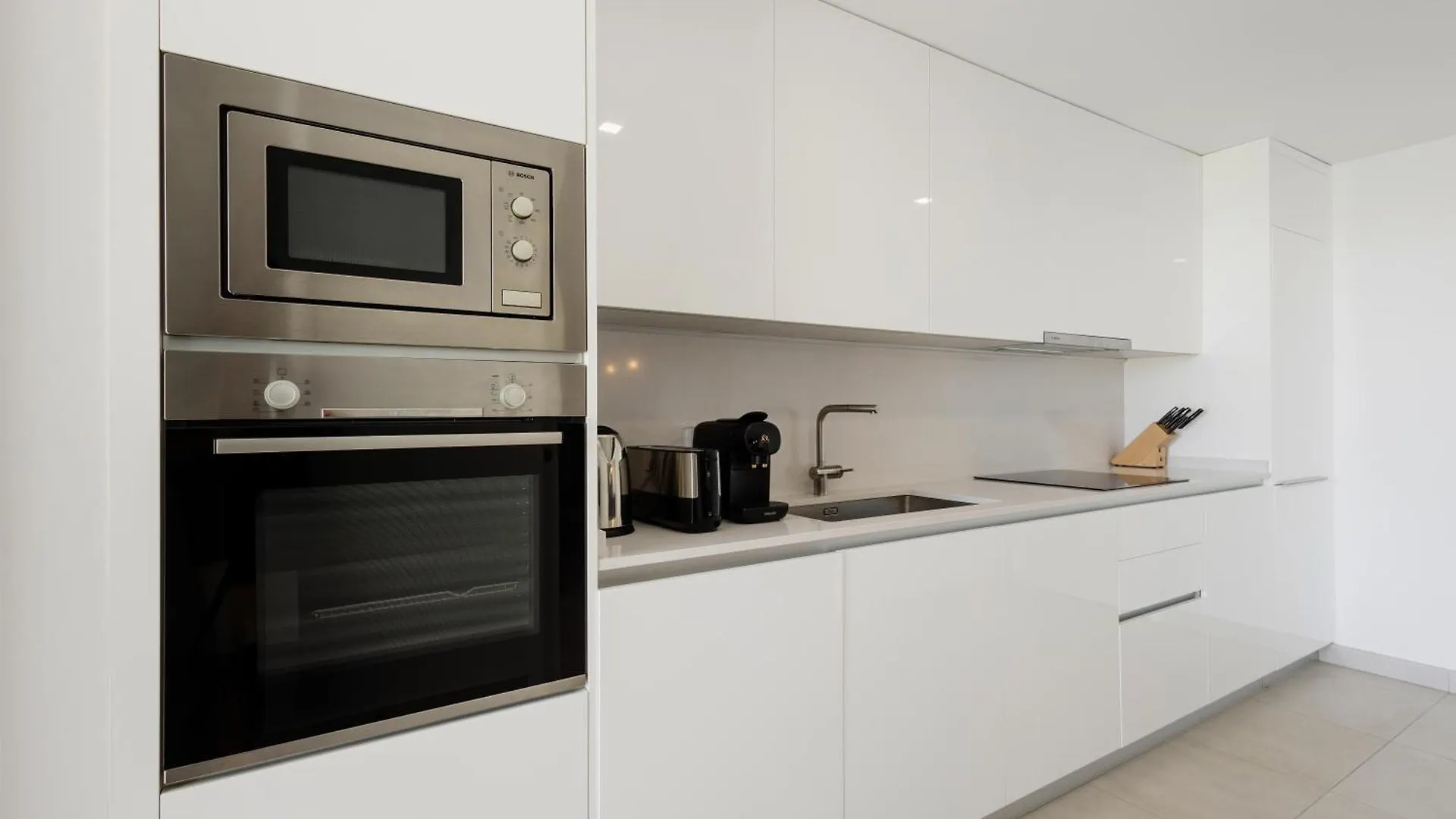 Luxurious 2 Bedroom Apartment Close To The Beach In Estepona España